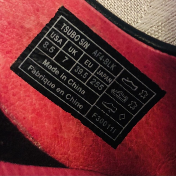 Mint condition Tsubo heels. 8.5. - Picture 6 of 8